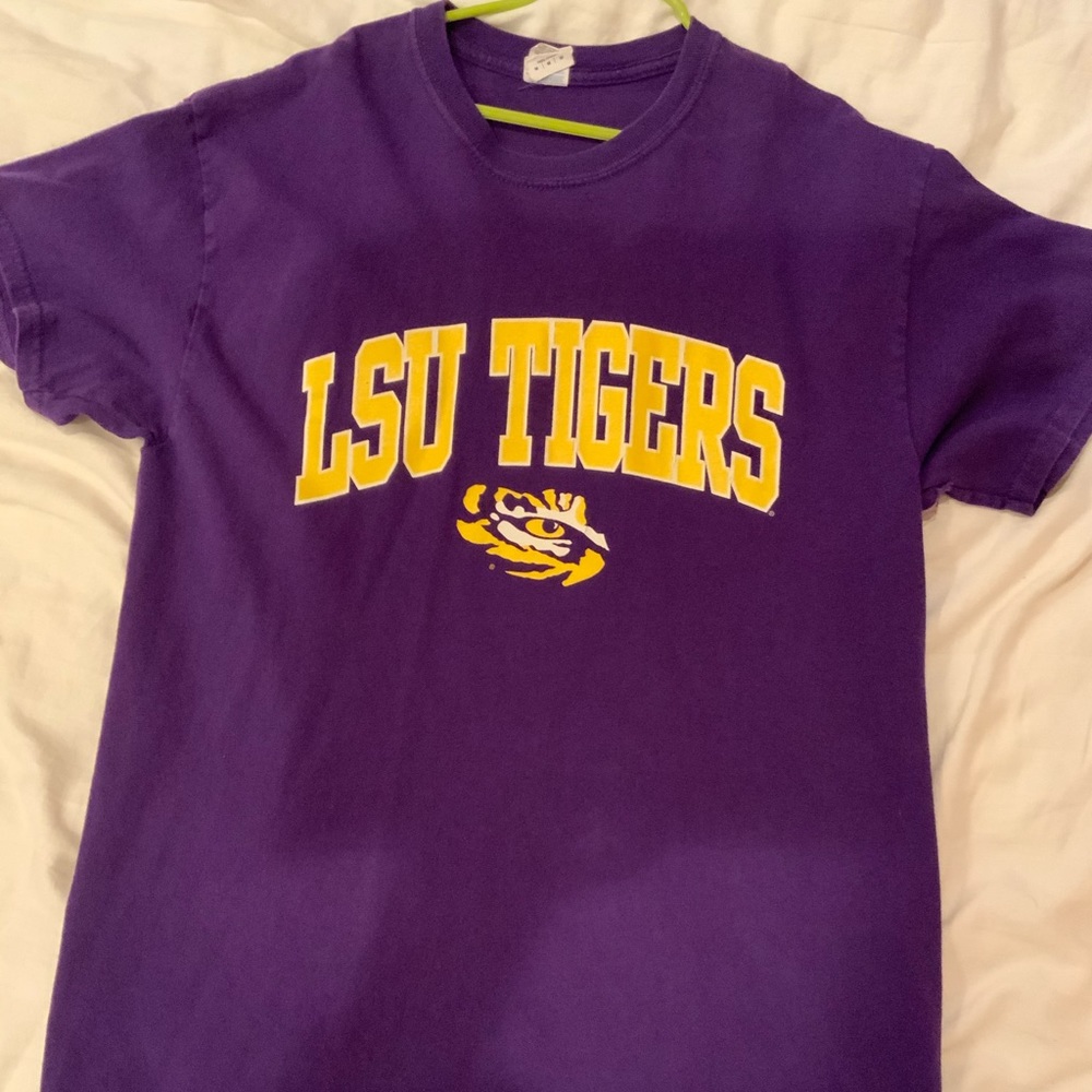 LSU tshirt